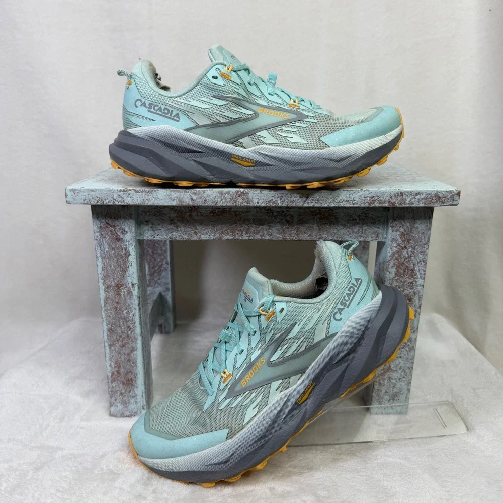Brooks Cascadia 19 Trail Running Shoes Women 9 Clearwater/Primer Grey/Apricot‎